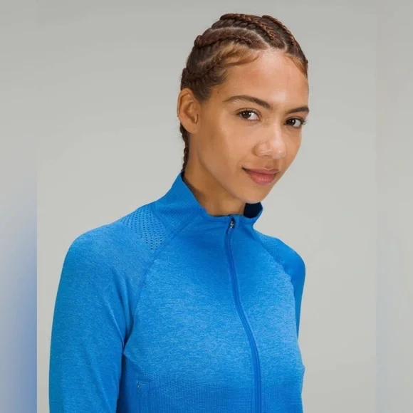 Lululemon Breathable Textured Knit Training Jacket in Poolside / Aero Blue